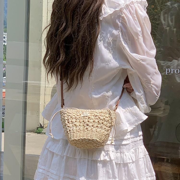Niche Knitted Bag for Women In Summer New Casual Vacation Straw Woven Bag Beach Bag Mini Hand-held Shoulder Crossbody Bag