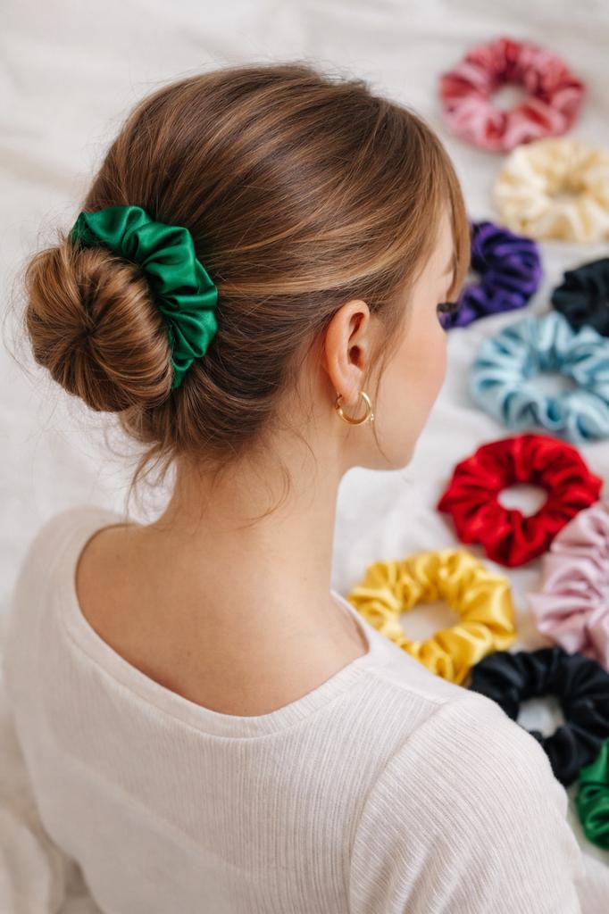 Jedwabna gumka do włosów scrunchie mulberry 6A zielona S premium 2cm