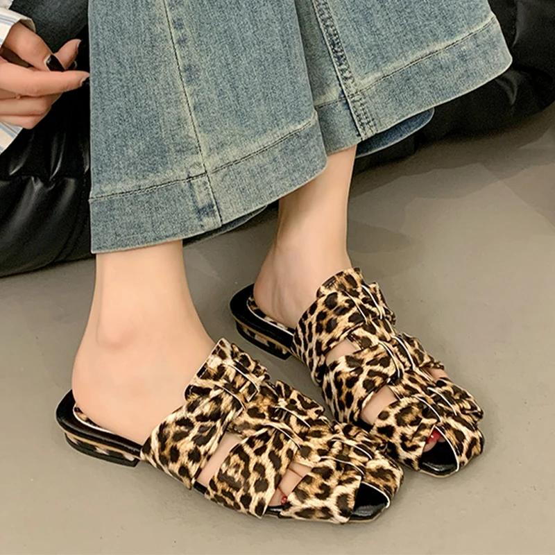 

Designer Women Slippers Flats Cozy Mules Shoes Fashion Summer Sandals 2025 Dress Flip Flops Casual Walking Sandalias De Mujer 40 леопардовый