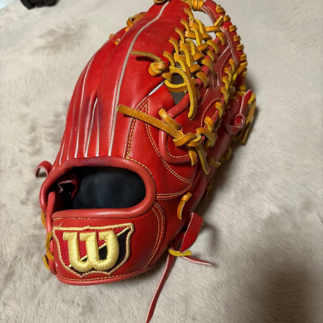 Used Wilson Softball Gloves All Round