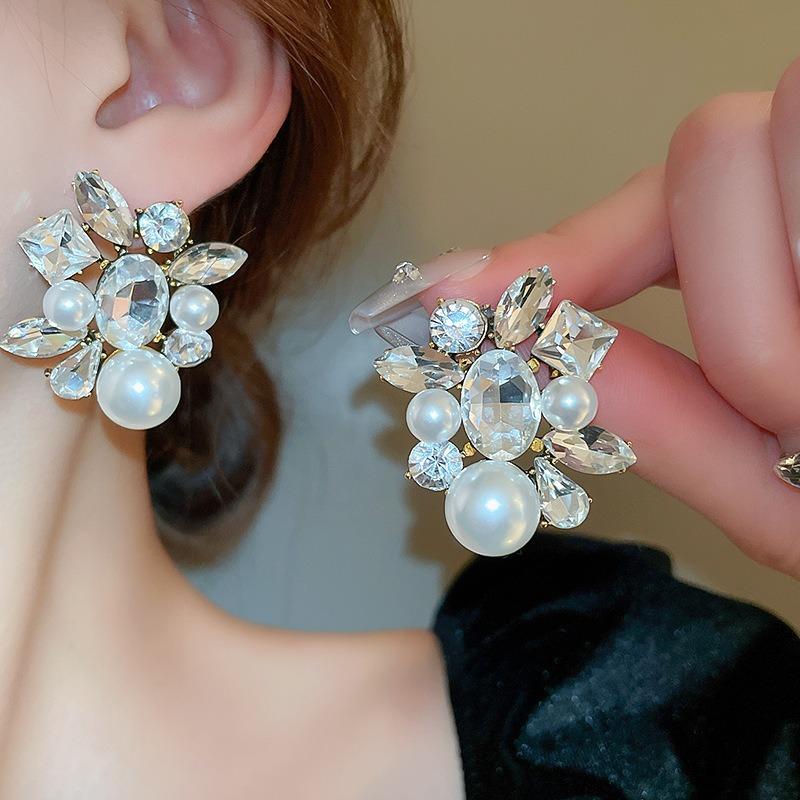 European and American Silver Needle Full Diamond Irregular Earrings Exquisite Luxury Design Earrings Niche Versatile Earrings