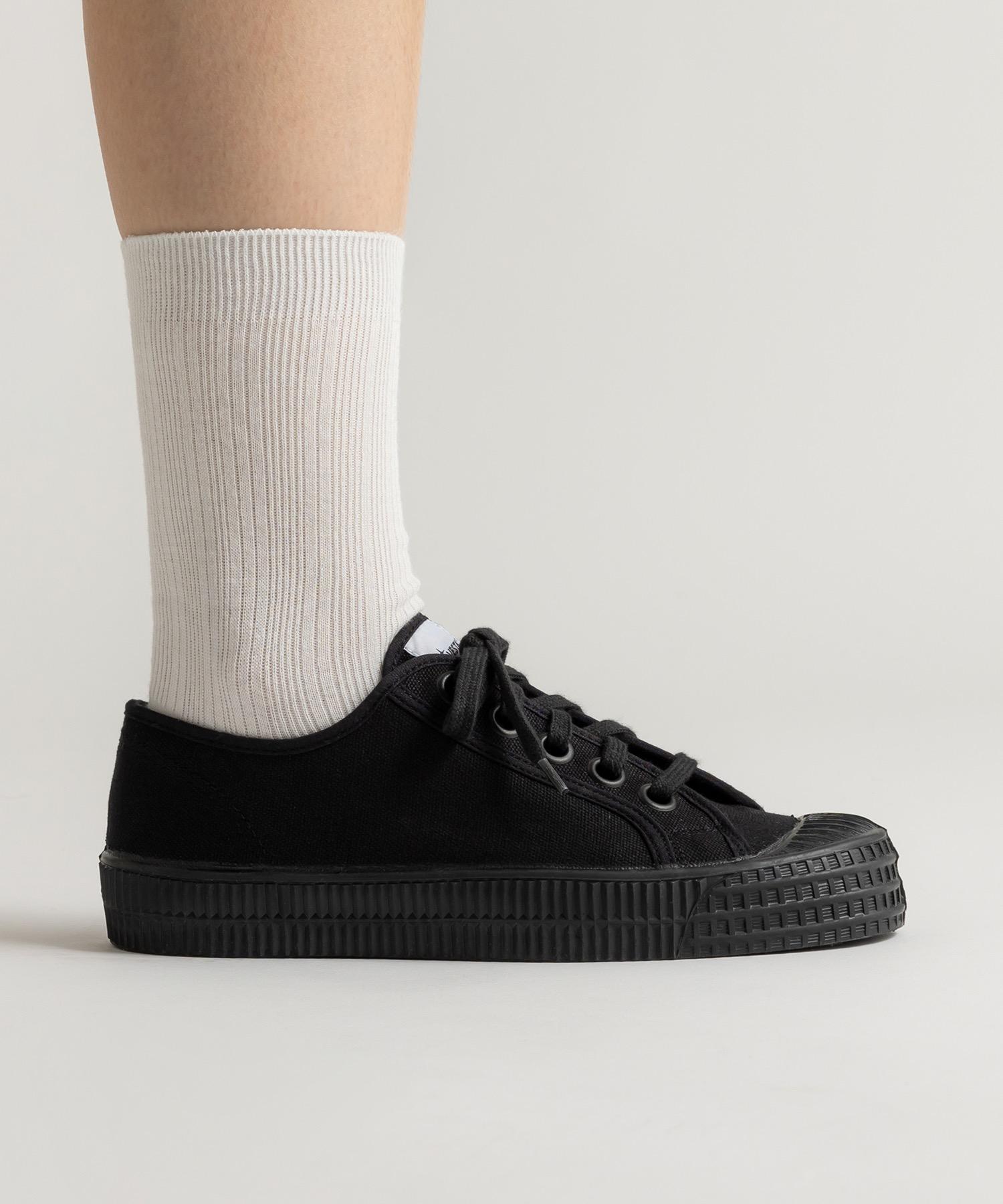 Novesta Star Master Triple Black Mono