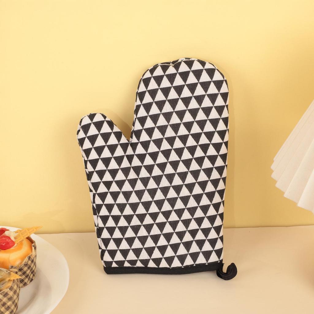 Heat-Resistant Cotton Linen Oven Mitts: Anti-Scald Baking Gloves for Microwave Use