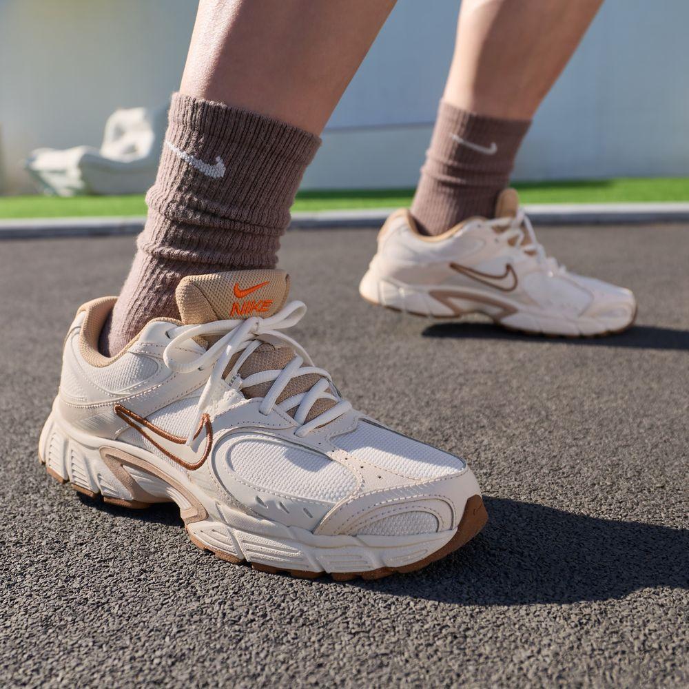 Nike V5 RNR Sail Pale Ivory Light British Tan 39
