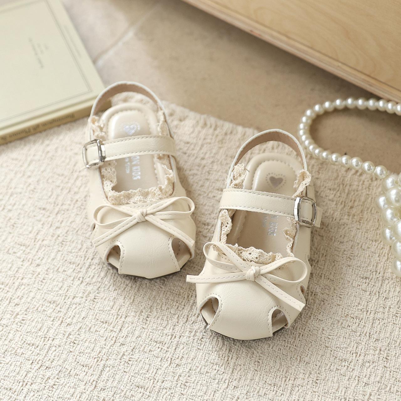 

New Style Flip-flops for Girls - Bow Shoes of The New Design 30
