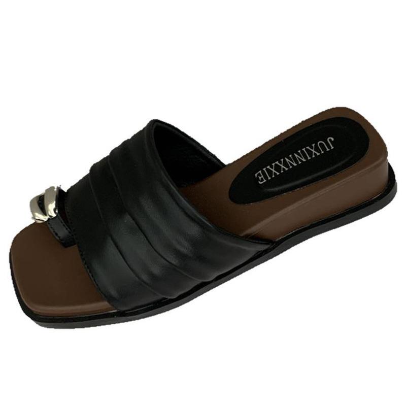 Set of toe pleated slippers women's summer wear new high-end not tired foot slope heel temperament cool slippers