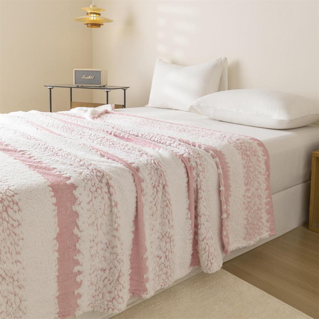 2025 Two-Tone Cationic Jacquard Blanket: Fresh, Stylish Stripes