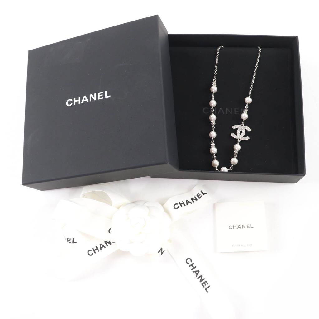 Pristine CHANEL Necklace COCO Mark Faux Pearls and Rhinestones Silver C25V Used
