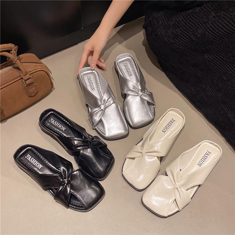 Fashion New Women's Metallic Crisscross Strap Slides - Textured Footbed with Bow Accent & Non-Slip Sole for Casual Comfort Zapatos Mujer