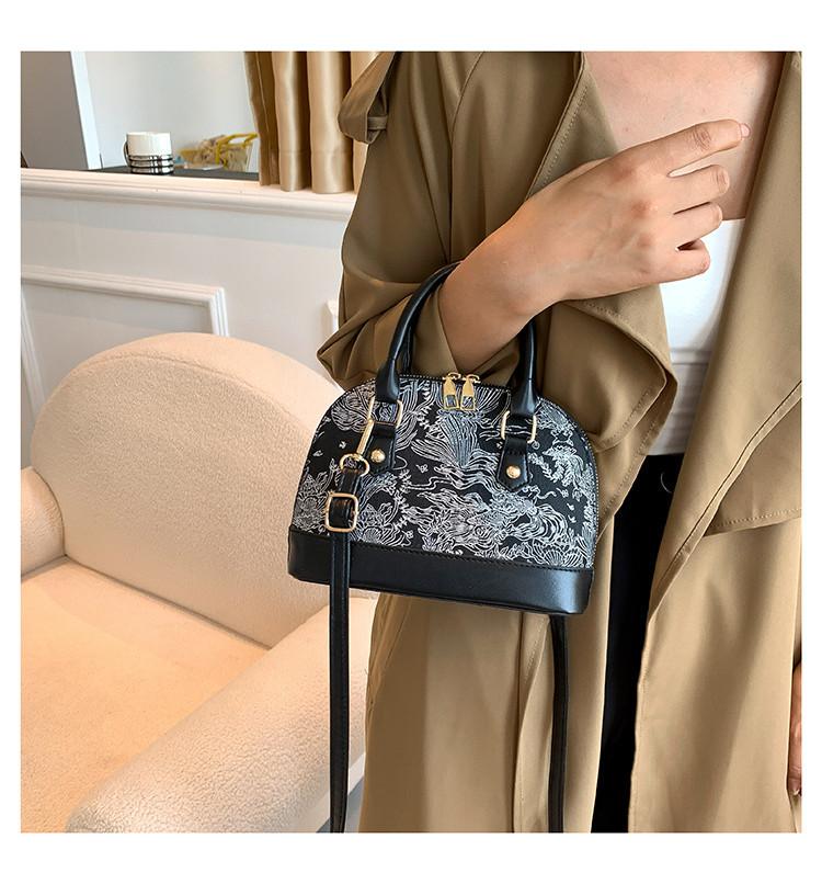 Trendy Street Style Women's Shoulder Bag 2023 Summer Fashion Shell Pu Bag