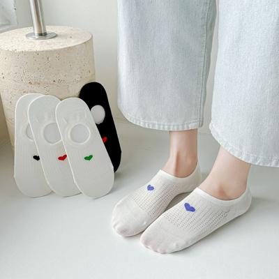 5 Pairs of Women's Summer Mesh Sweat Absorbing and Breathable Heart Shaped Invisible Boat Socks