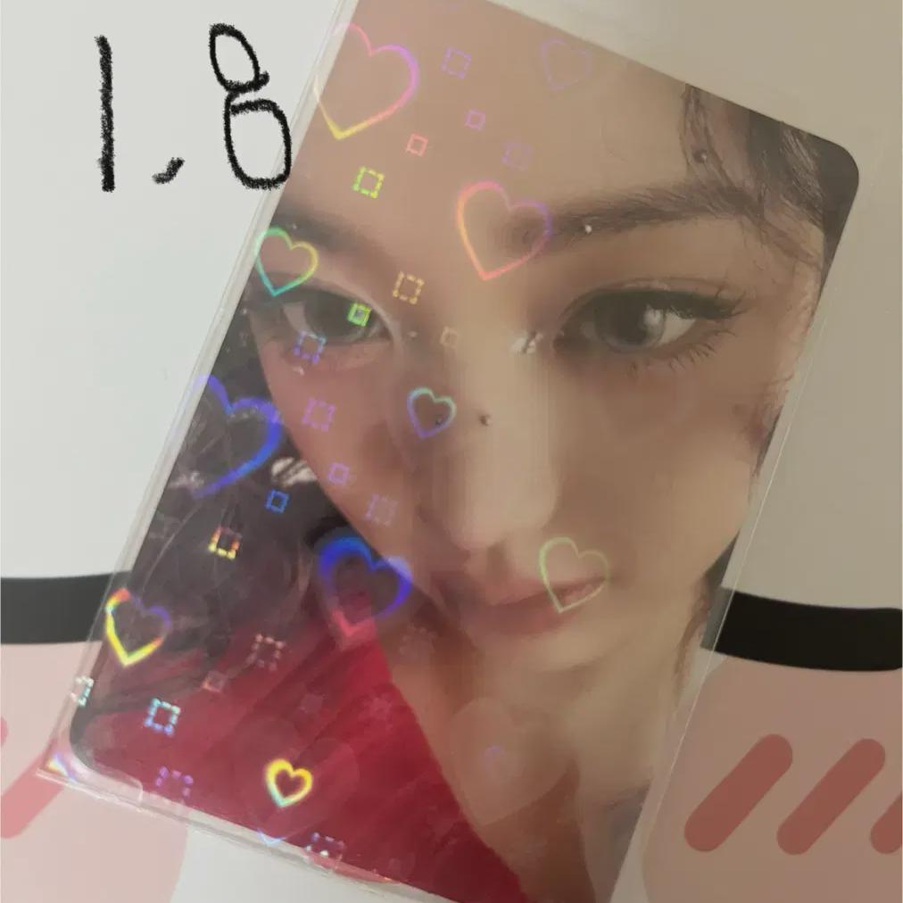 

Я делаю фотокарточку Вонён из версии Ive Secret Evil Cupid