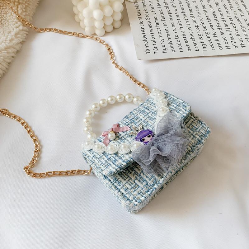 Adorable Girls Crossbody Bag Featuring Soft Canvas Material And Elegant Bow Style