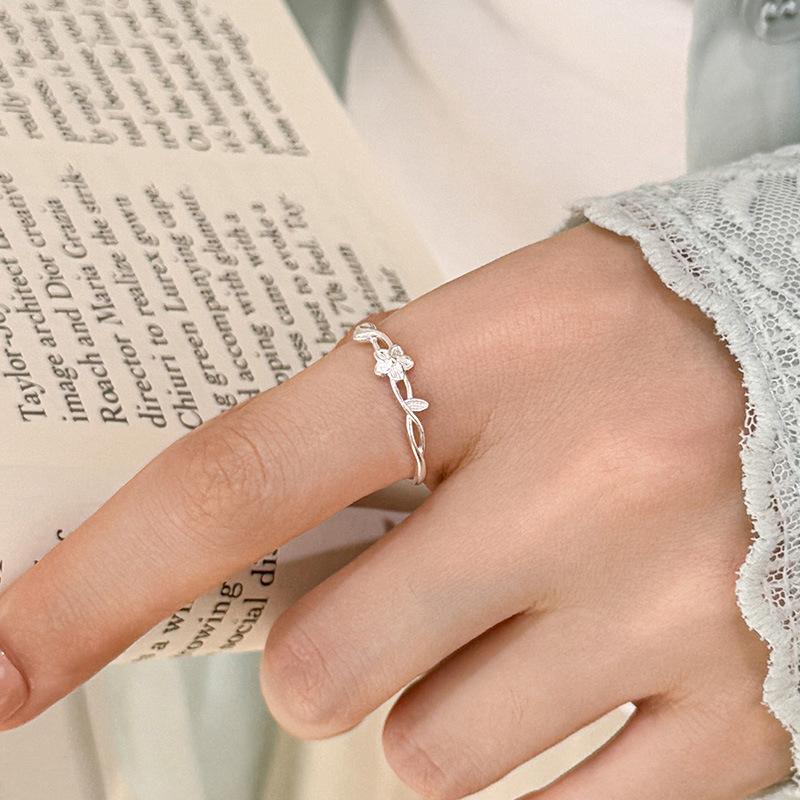S999 Silver 2025 New Wound Flower Ring Women's Simple Exquisite Niche Plain Silver Ring