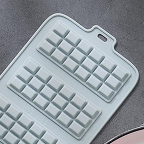 4 Cavity Chocolate Mold Non-stick Easy to Clean Silicone DIY Chocolate Chip Mold for Home