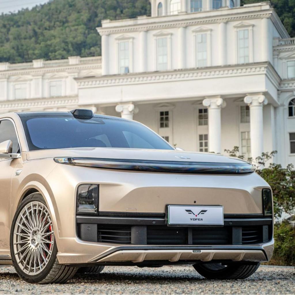 Compatible with Li Auto L9: YOFER body kit including front bumper, side skirts, rear wing, rear lip, rear bumper, corner protectors, front splitter.