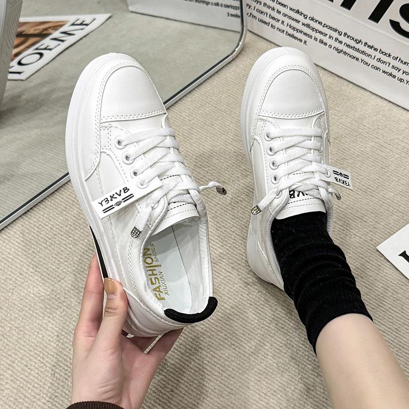 

Lightweight little white shoes women s 2024 summer new mesh mesh shoes platform shoes popular versatile one-pedal lazy board shoes 35