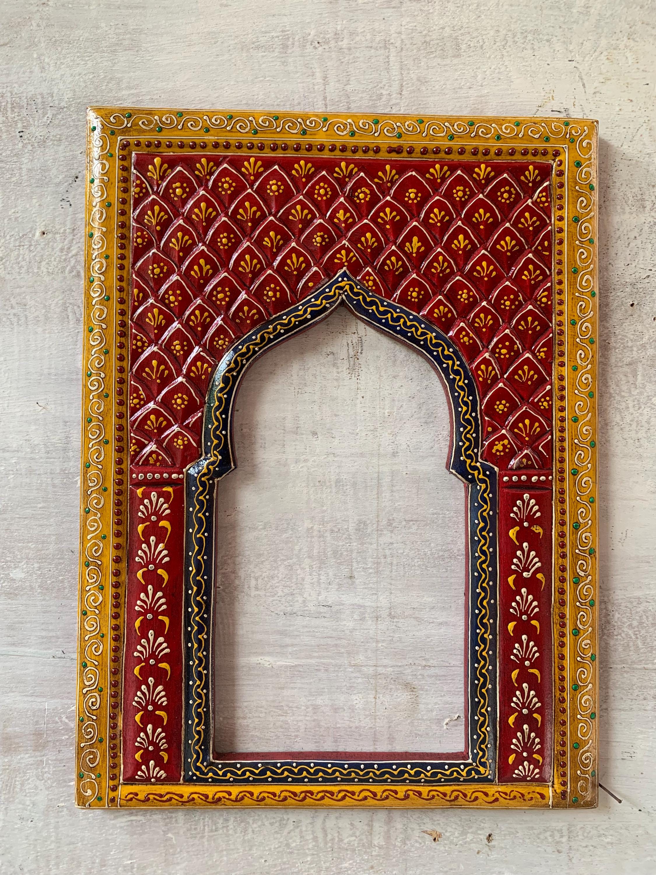 

Hand-Painted Wooden Jharokha Frame: Indian Wall Decor різнокольоровий