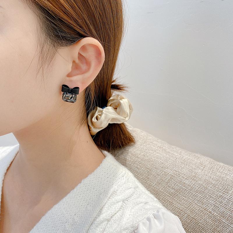 Orecchini Trendy con Fiocco Nero TikTok per Donne, Ago in Argento S925, Stile Coreano
