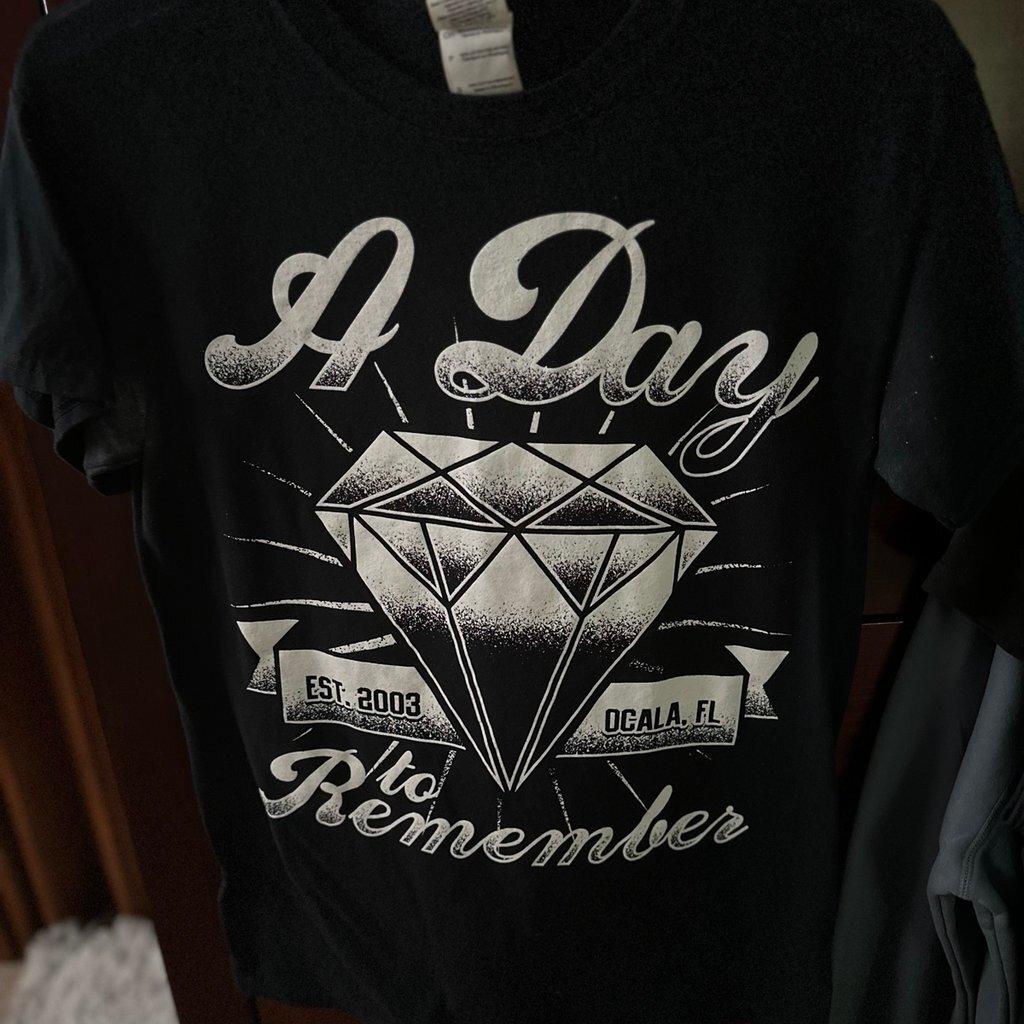 A Day To Remember black short sleeve tee rock band shirt gift for fan QT991 M