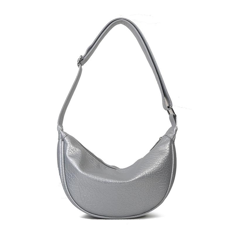 

Niche design large-capacity cloud bag women s new trendy fashion shoulder bag soft leather texture shoulder bag