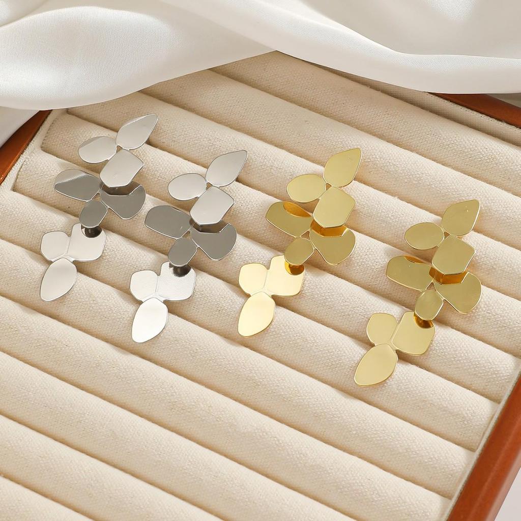 Eco-friendly Retro Silver Fish Scale Sequin Dangle Earrings for Women - Light Luxury, European-American Style, High-end Personality