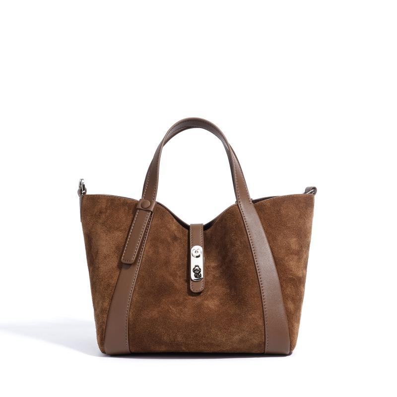 

New large-capacity vegetable basket handbag autumn and winter niche design retro versatile messenger commuter women s bag