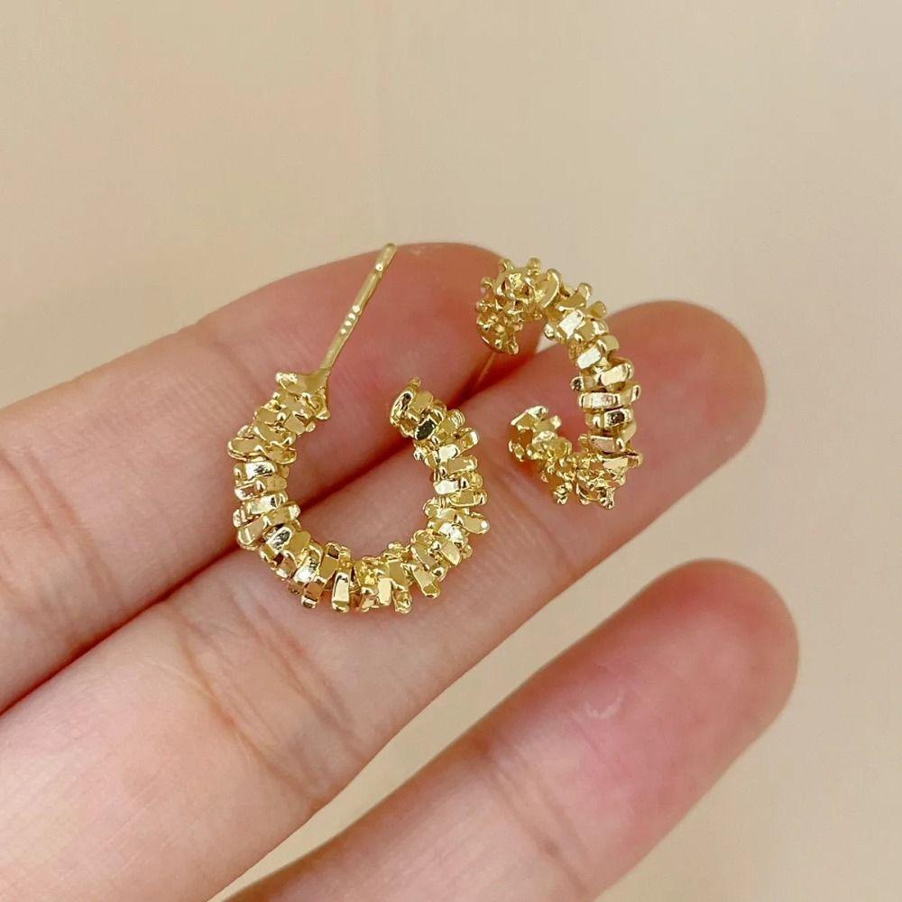 Alloy C-Shaped Earrings Wave Vintage Twisted Earrings Shattered Silver C-shaped Earrings Women