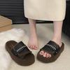 Retro Outdoor-Bekleidung Dicksohlige Flauschige Hausschuhe Damen 2025 Neu Zuhause Outdoor Ein-Wort-Slipper Herbst und Winter Zuhause Baumwoll-Slipper