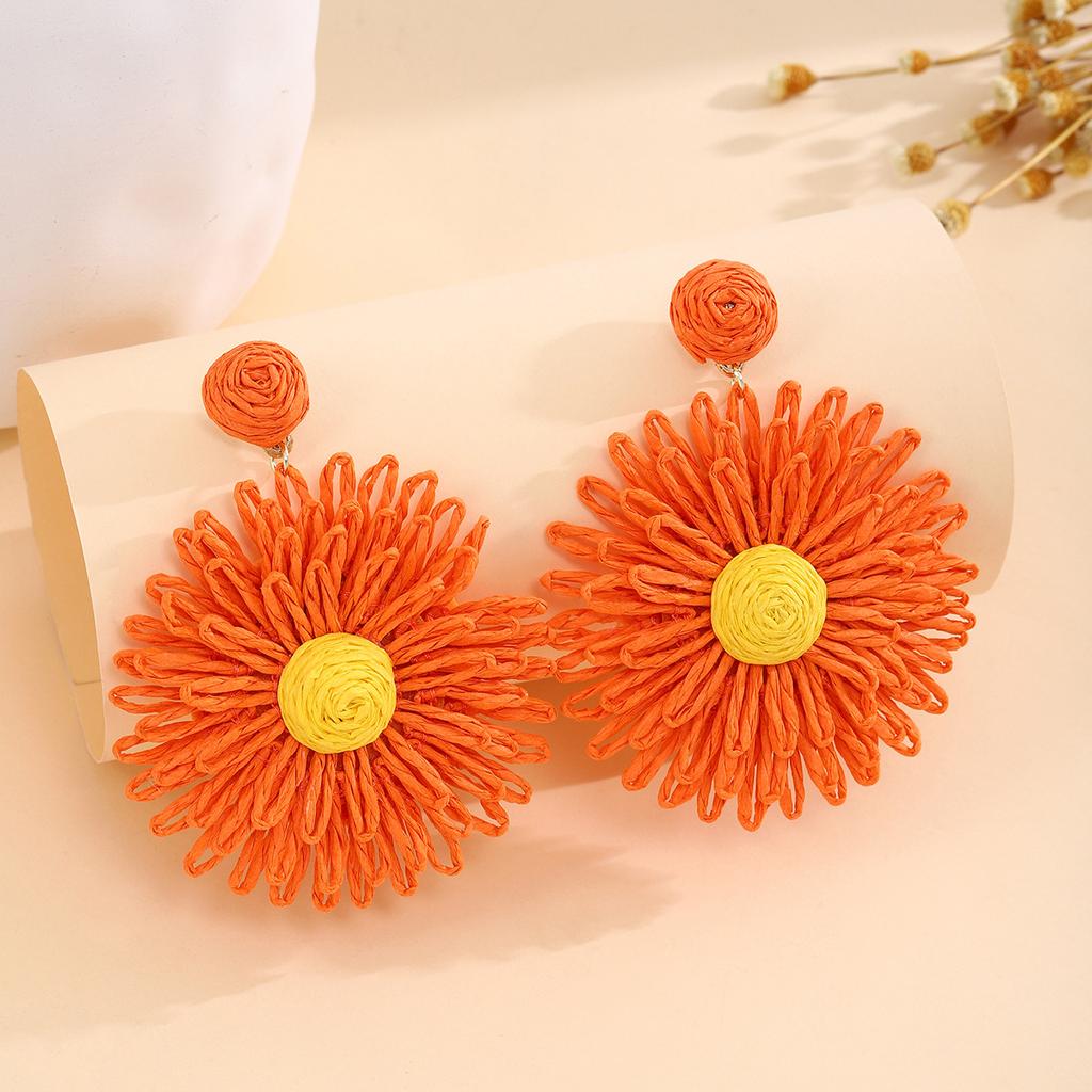 European and American Cross-border Holiday Style Colored Flower Earrings, Summer High-end Simple Hand-woven Raffia Earrings