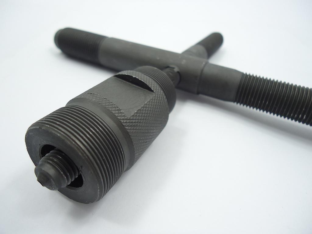 Cross-shaped flywheel puller for motorcycles, magnetic rotor puller, flywheel removal tool
