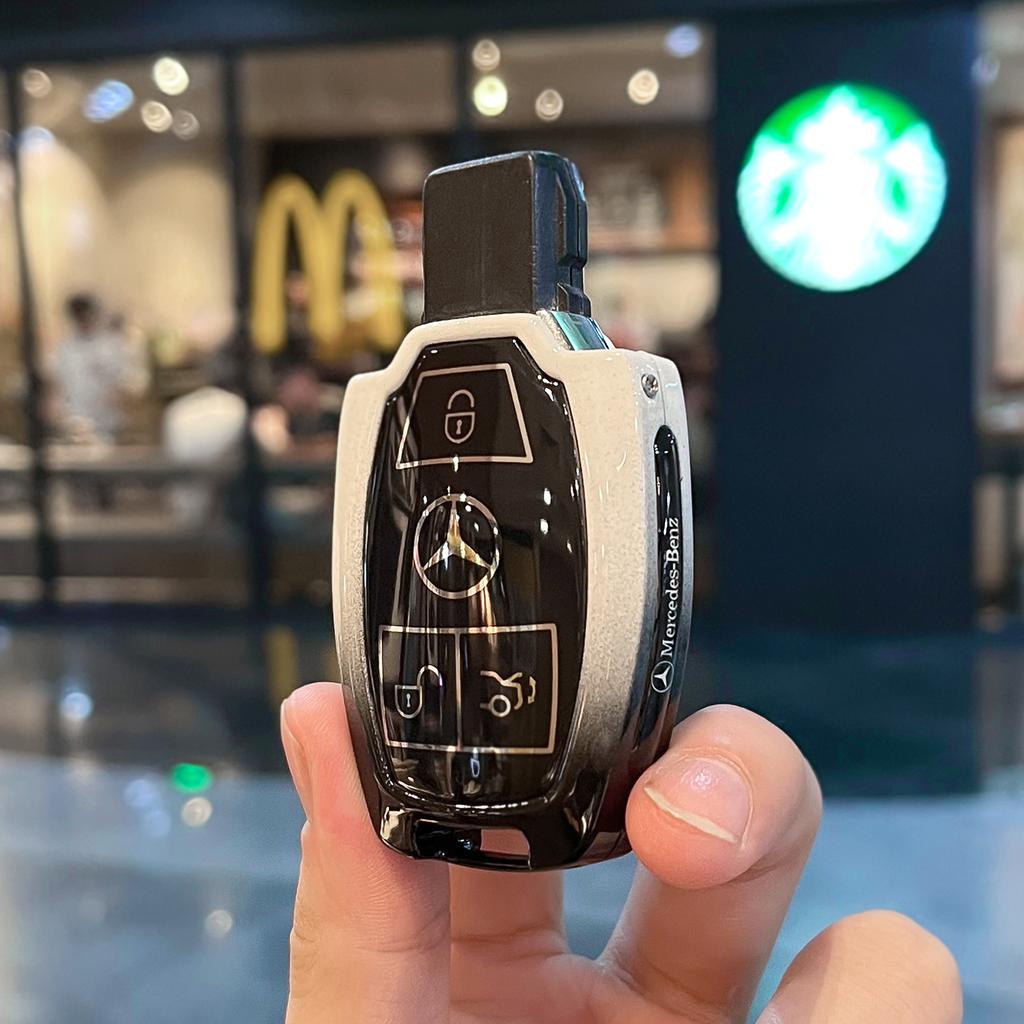 PZQ2 Car Key Bag Case Cover For Mercedes Benz 2023 2024 Glc300L Glc260L C260L C20 C Class Car Key Cover Suede Shell Protector Styling