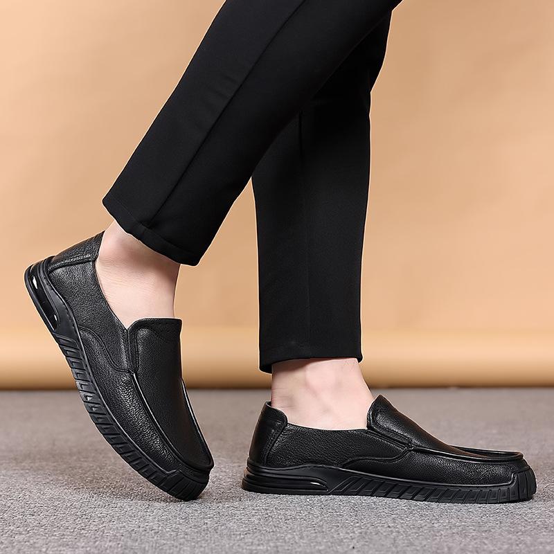 Sheepskin Casual Leather Shoes Men's Spring Daily Loafers Genuine Leather Soft Sole Slip-on Middle-aged Dad Driving Men's Shoes