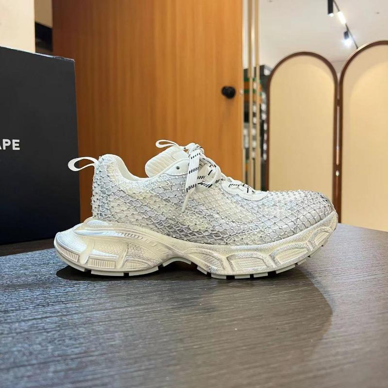 

Мужские кроссовки в стиле «папиных кроссовок», новинка ранней весны, парные 3XL, трендовые, повседневные, универсальные, на толстой подошве, увеличивающие рост, спортивные кроссовки 40 серебряный