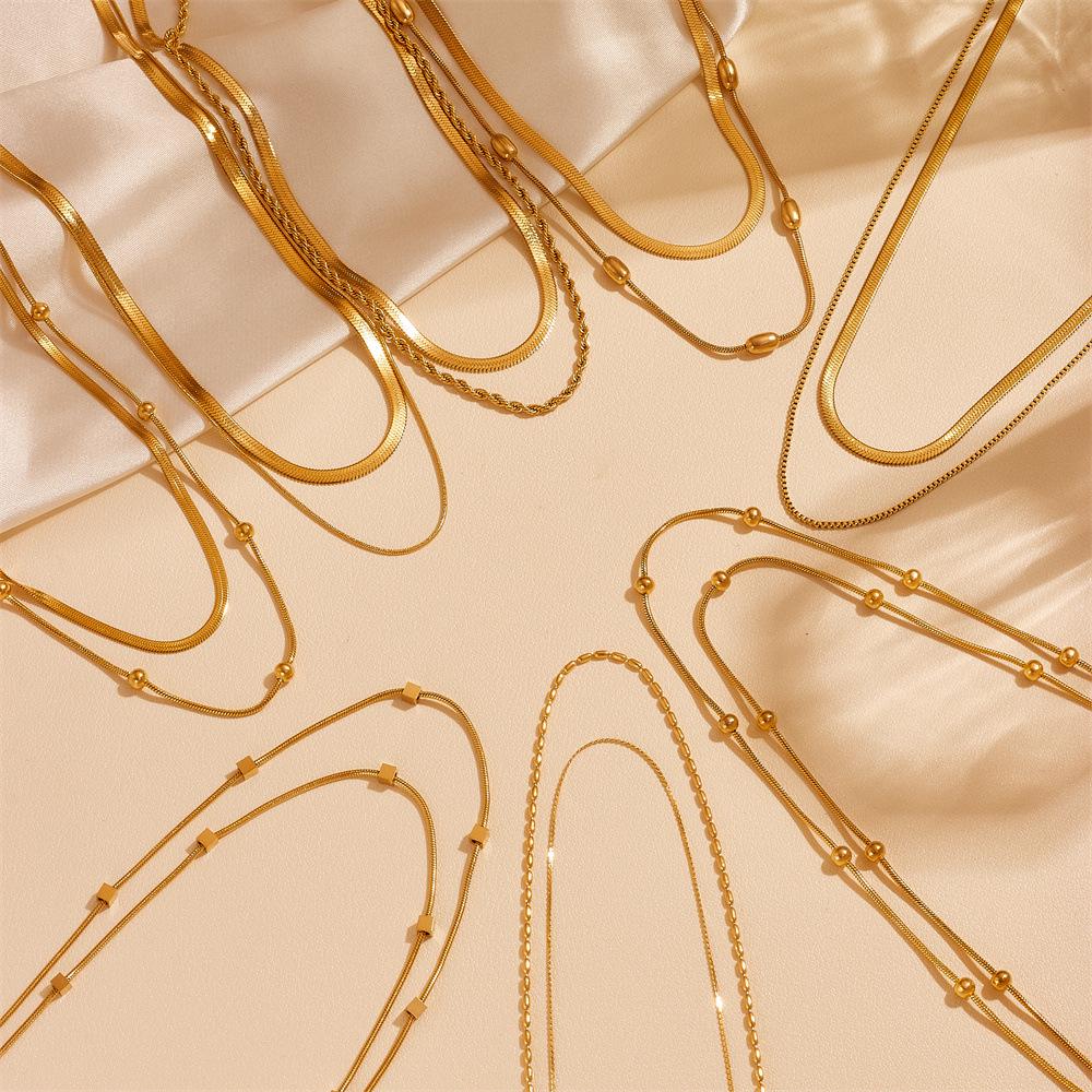 Edelstahl Doppellagige Schlangenkette Halskette, Modischer Vergoldeter Titanstahl, Nicht-Verblassendes Design.