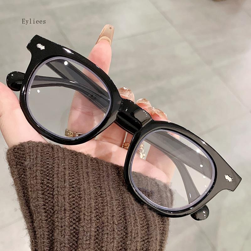 Unisex New Square Frame Photochromic Reading Glasses Gradient Color Lenses Uv Protection Presbyopia Glasses  De Lectura