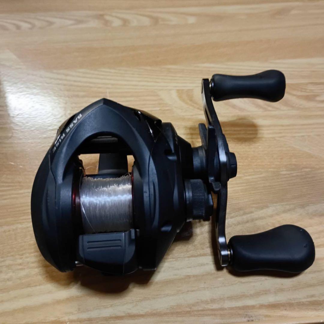 Used Shimano BASS RISE bait reel