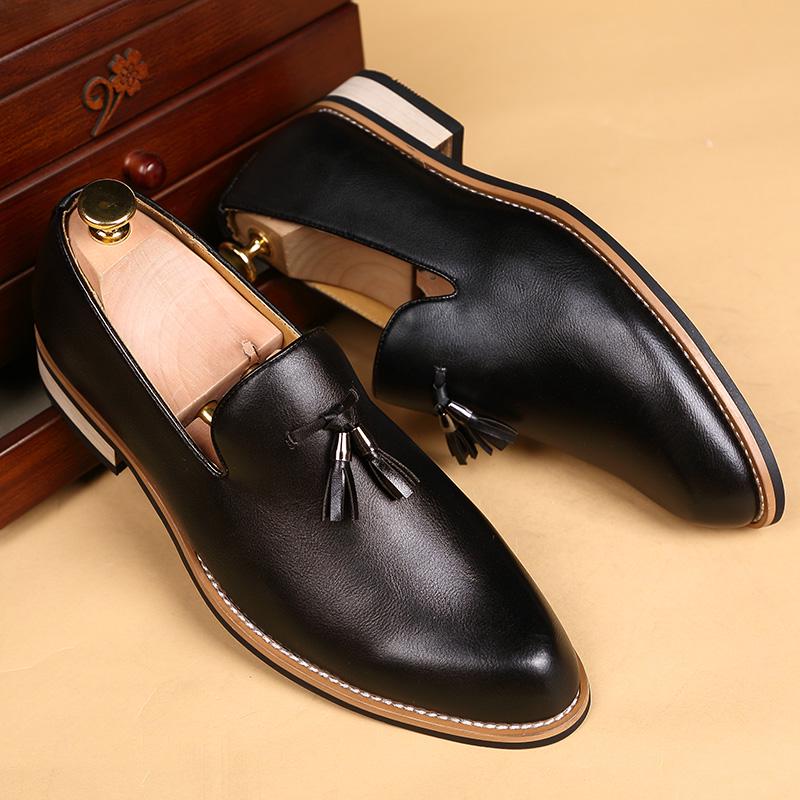2024 Retro Fashion Men's Spring Pointed Comfortable Casual Leather Shoes Classic Tassels Men Trendy Slippers Lazy Leather Shoes