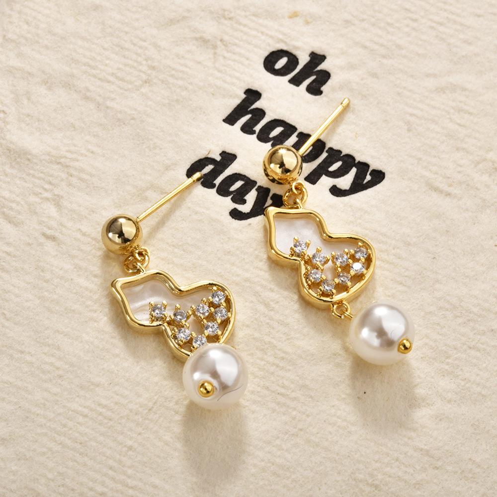 

Ethnic Shell Stud Earrings, Unique Design Pearl Drop Earrings with Zircon