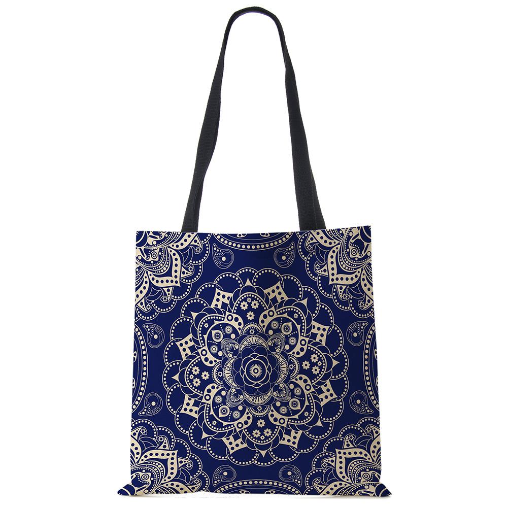 

Повсякденна сумка через плече зі старовинним принтом. Квіти. Листя. Жіночі покупки. Багаторазова сумочка. Дорожні пляжні сумки.