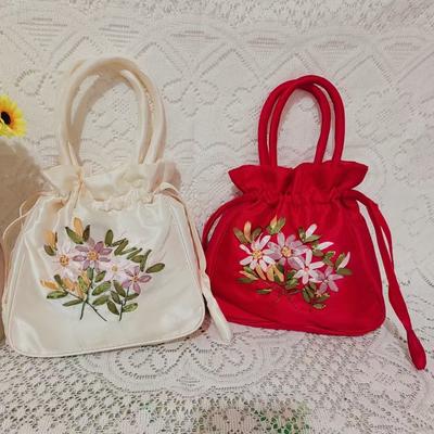 Ethnic Style Handmade Embroidered Bag Wedding Candy Handbag Middle-aged and Elderly Shopping Mobile Phone Change Bag Mini Handbag