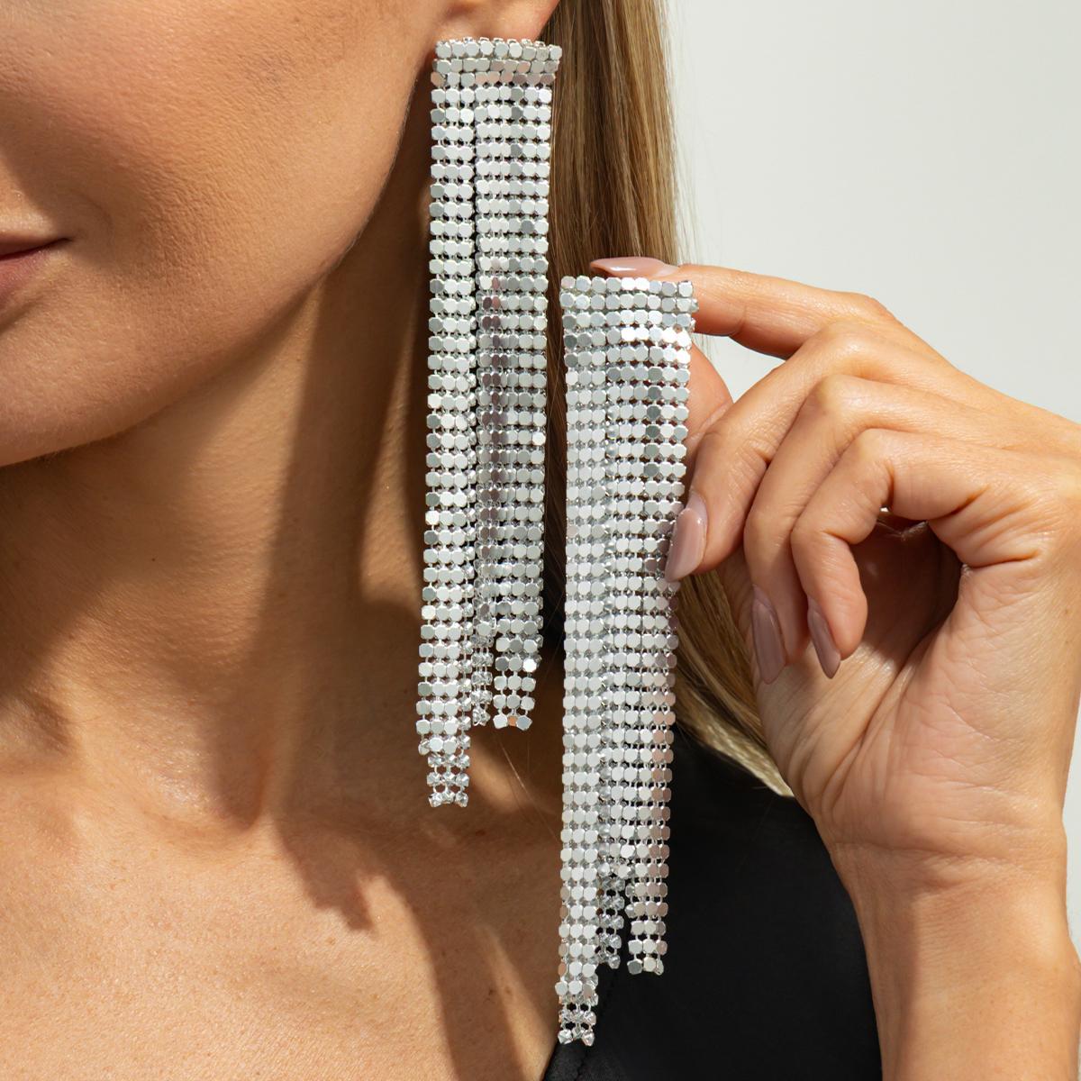 SHIXIN Luxury Metal Sequin Tassel Drop Earrings Women Exquisite Shiny Geometric Long Pendant Earrings Party Jewelry Accessories