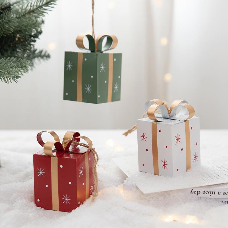 Christmas Wrought Iron Gift Package Christmas Tree Decoration Pendant Christmas Hanging Decoration Oliday Gift Box
