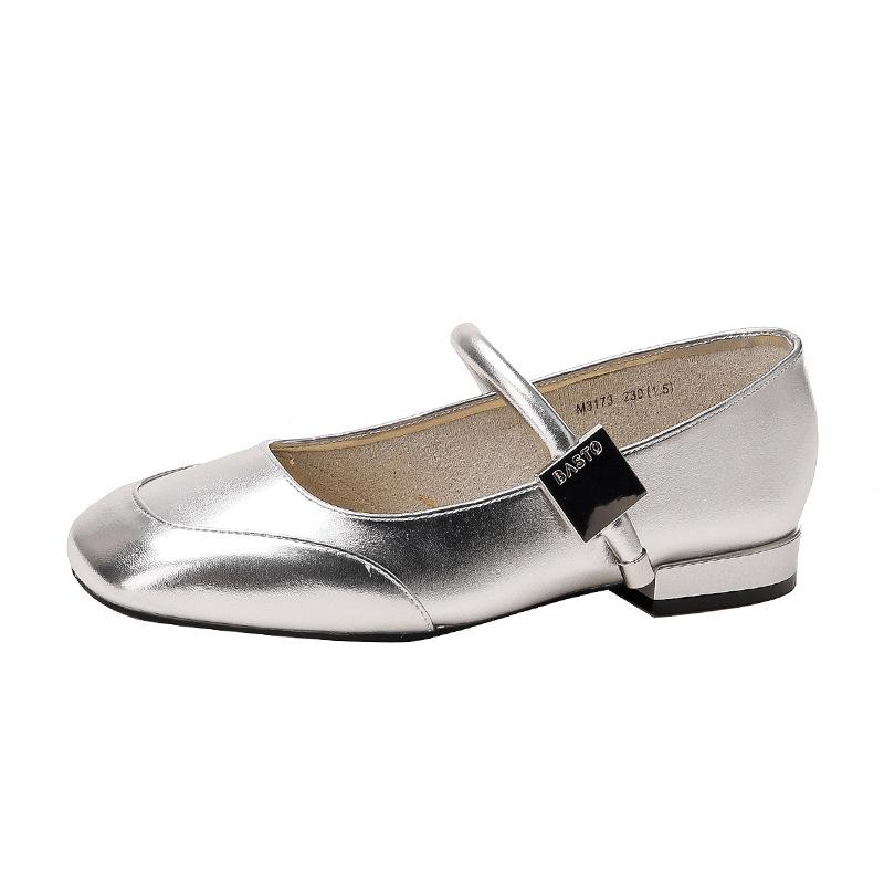 Fashion Women's Mary Jane Shoes Shiny Patent Leather Buckled Strap Comfortable Flat Fashion Casual Flats