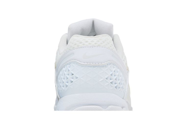 Nike Zoom Vomero 5 Triple White (Da donna)