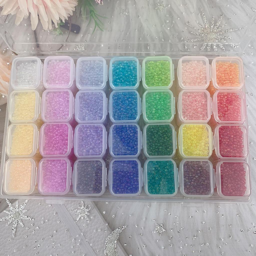 28-Color Set of 2mm Glass Beads, Mixed Colors, for DIY Crafts, Crafts, and Jewelry Making.