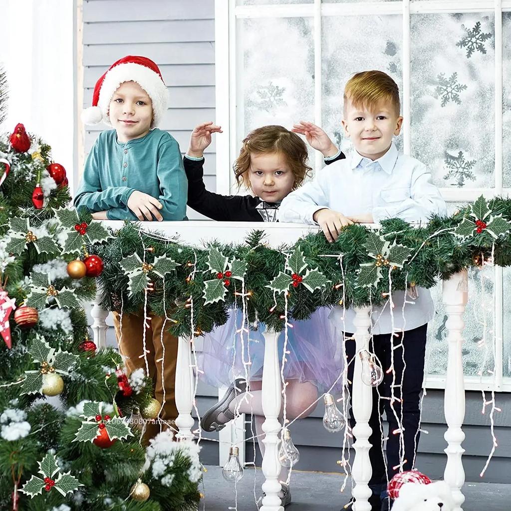 10/5pcs Christmas Holly Berries with Green Leaves DIY Wreath Artificial Fake Flowers Red Berry Decor for Xmas Tree New Year
