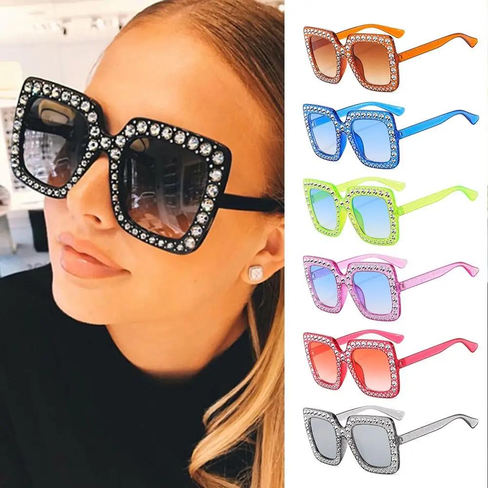 New Crystal Oversized Sunglasses for Female Rhinestone Square Diamond Sun Spectacles Retro Big Frames Sparkling Spectacles