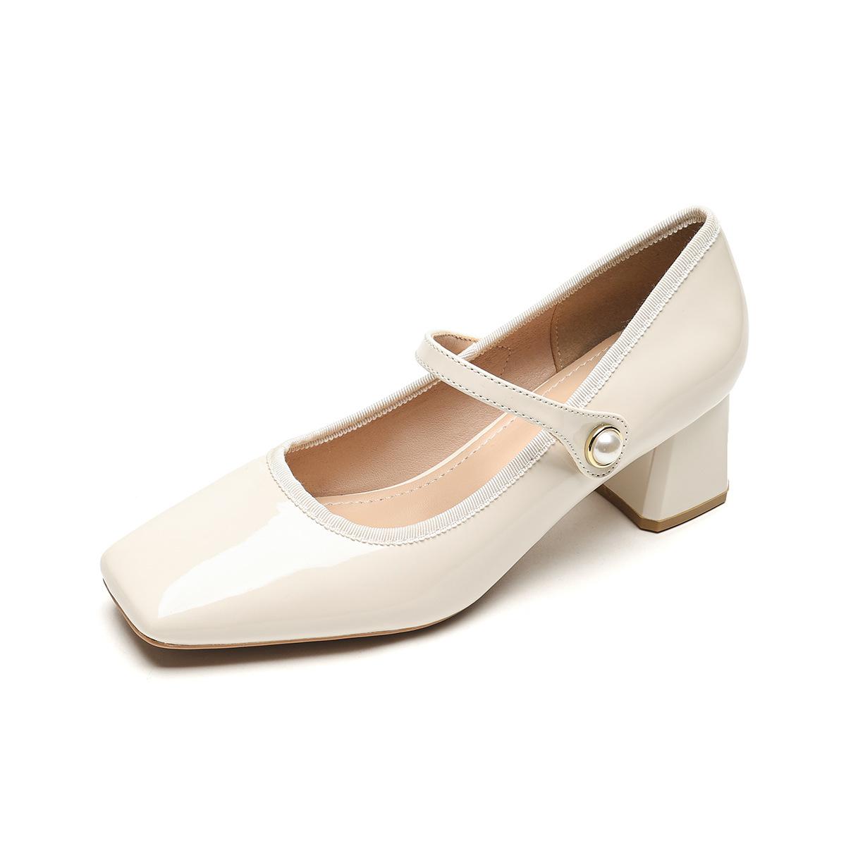 

Туфли на высоком каблуке женские, массивные 42