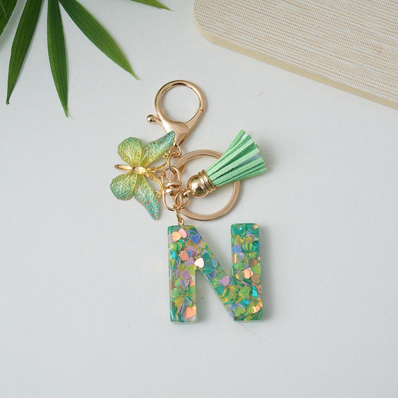 A-Z Initial Letter Keychain Green Butterfly Tassel Letter Charm Bag Pendant Couple Key Holder Pendant For Friend Gifts